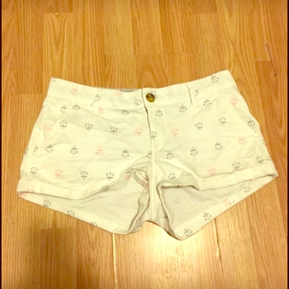 White anchor shorts